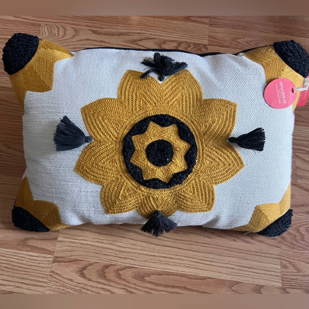 OPALHOUSE JUNGALO TARGET THROW PILLOW NWT